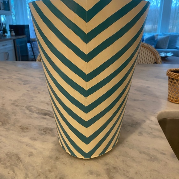 Worlds Away Hand painted wastebasket - Picture 2 of 5